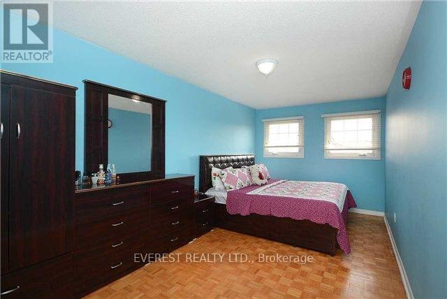 31 Merganser Crescent, Brampton, Ontario  L6W 4G2 - Photo 10 - W12660612