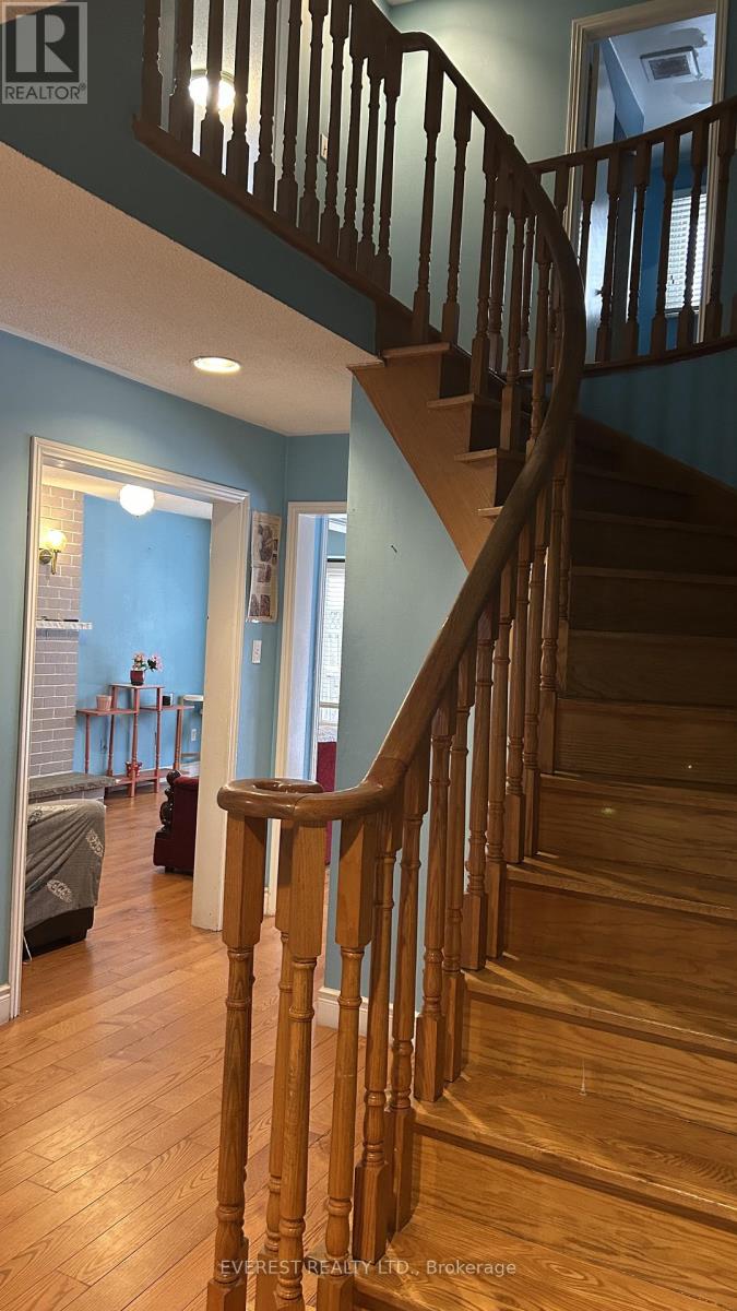 31 Merganser Crescent, Brampton, Ontario  L6W 4G2 - Photo 16 - W12660612