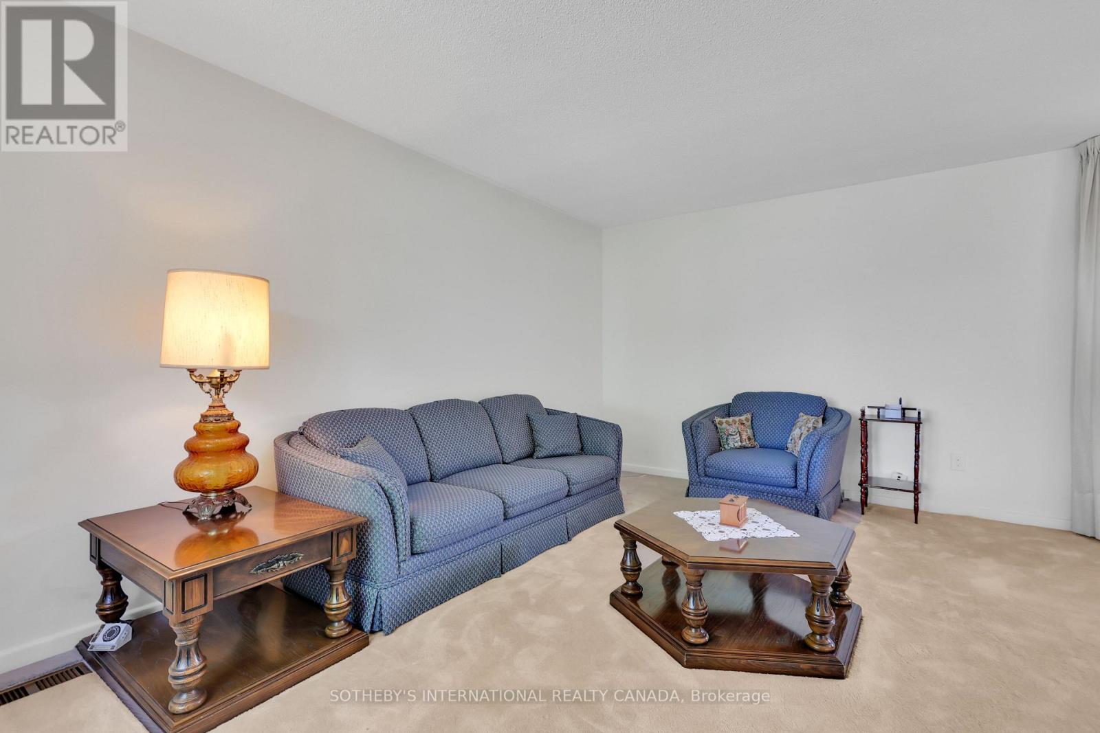 2506 Constable Road, Mississauga, Ontario  L5J 1W1 - Photo 10 - W12660624