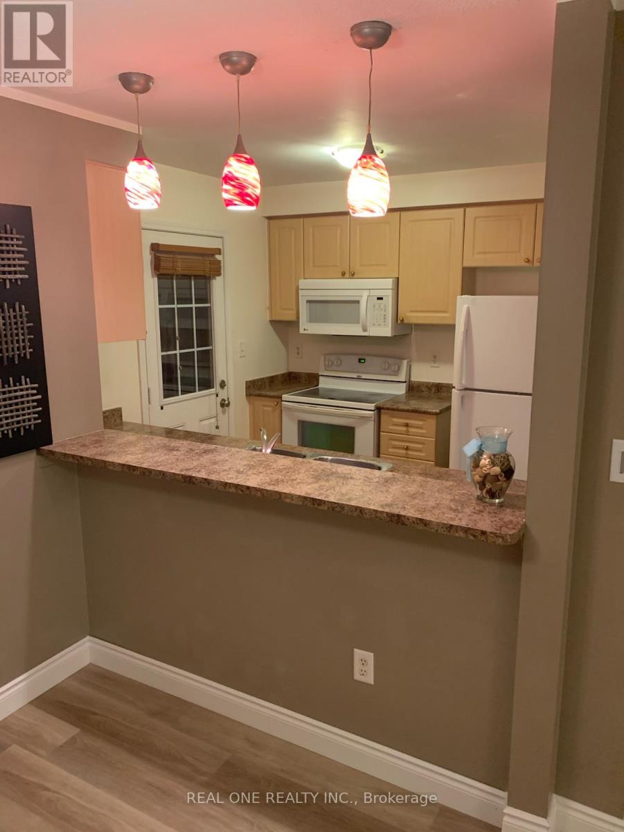 3036 Dewridge Avenue, Oakville, Ontario  L6M 5H9 - Photo 3 - W12660634