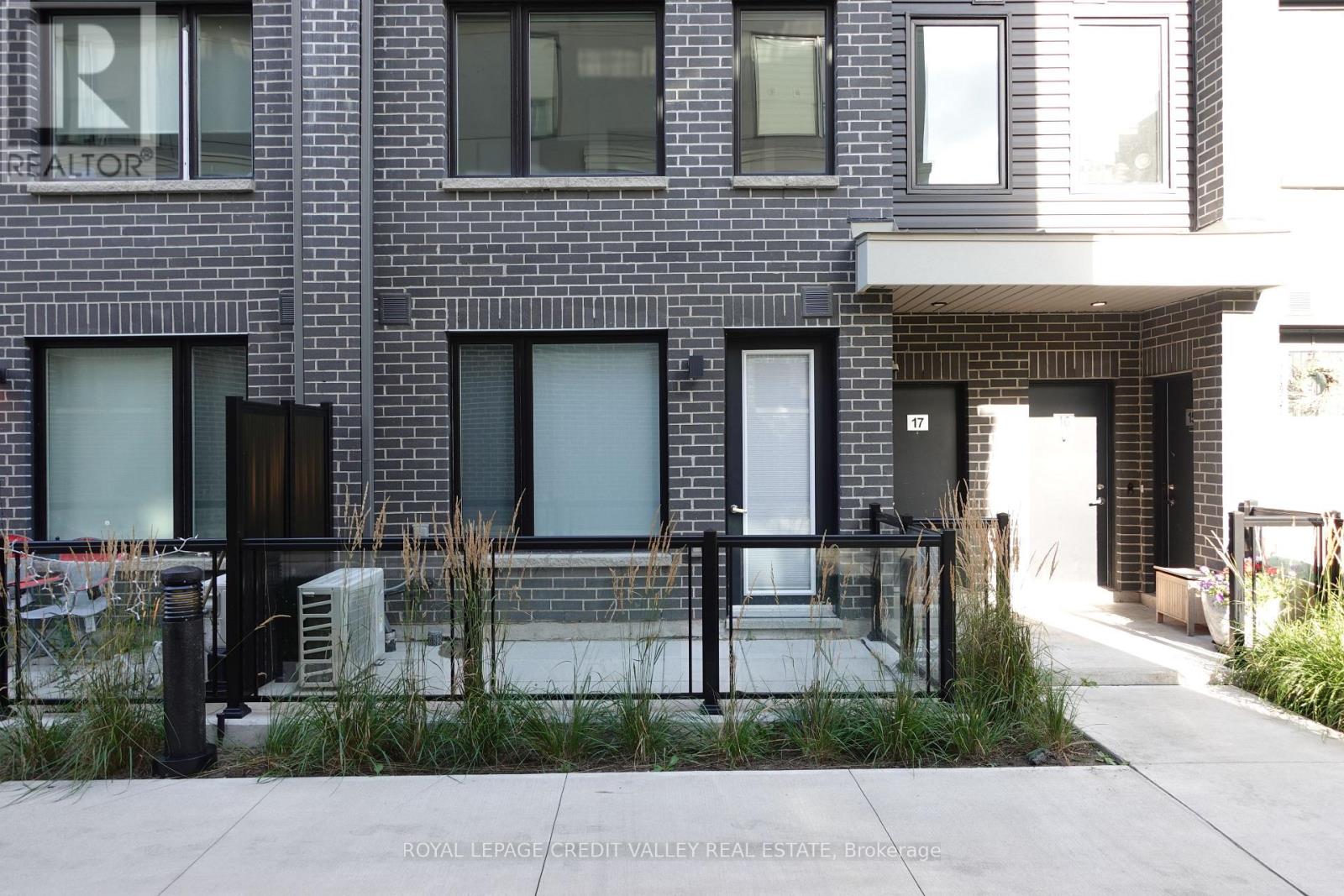 18 - 3476 Widdicombe Way, Mississauga, Ontario  L5L 0B8 - Photo 2 - W12660654