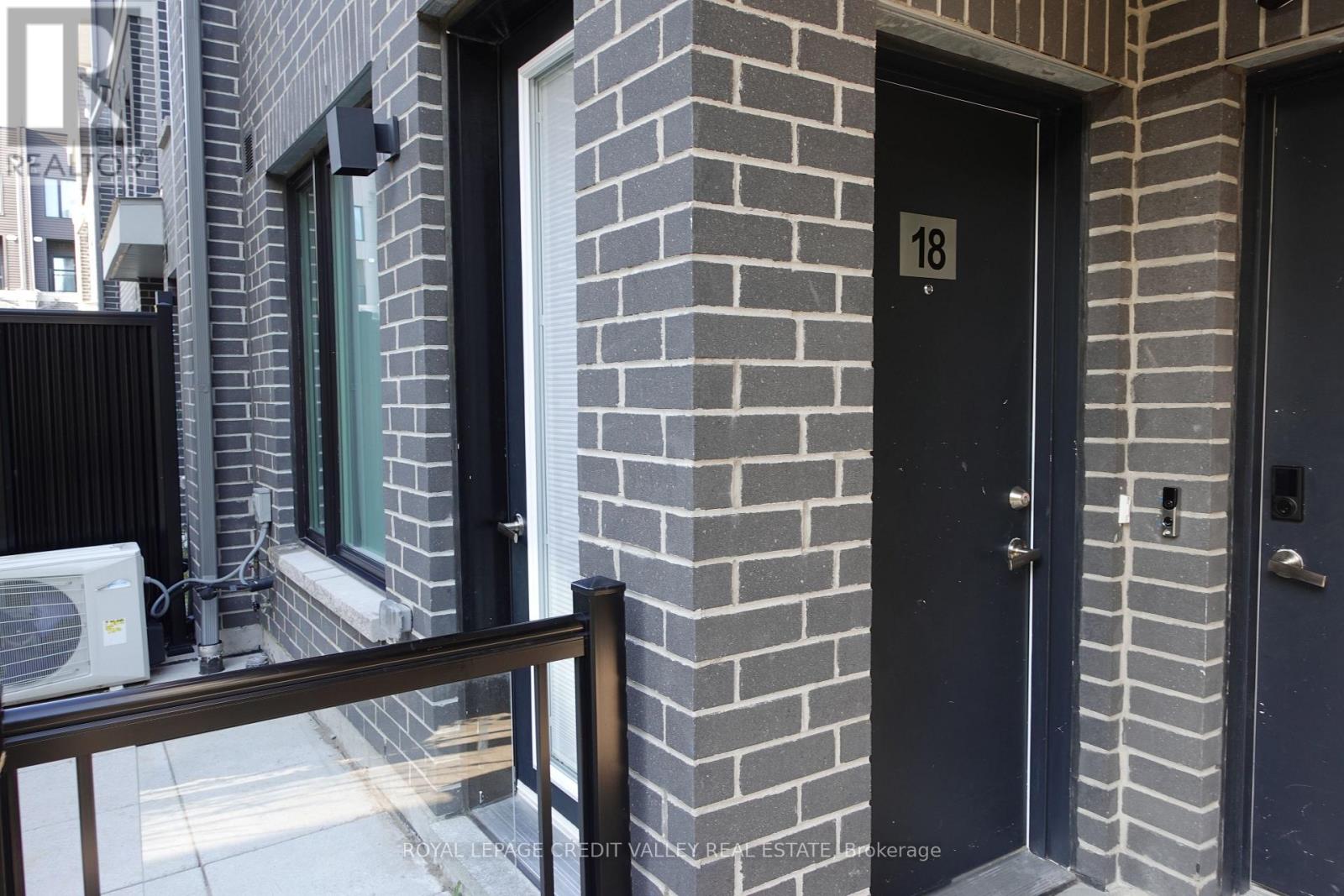 18 - 3476 Widdicombe Way, Mississauga, Ontario  L5L 0B8 - Photo 3 - W12660654