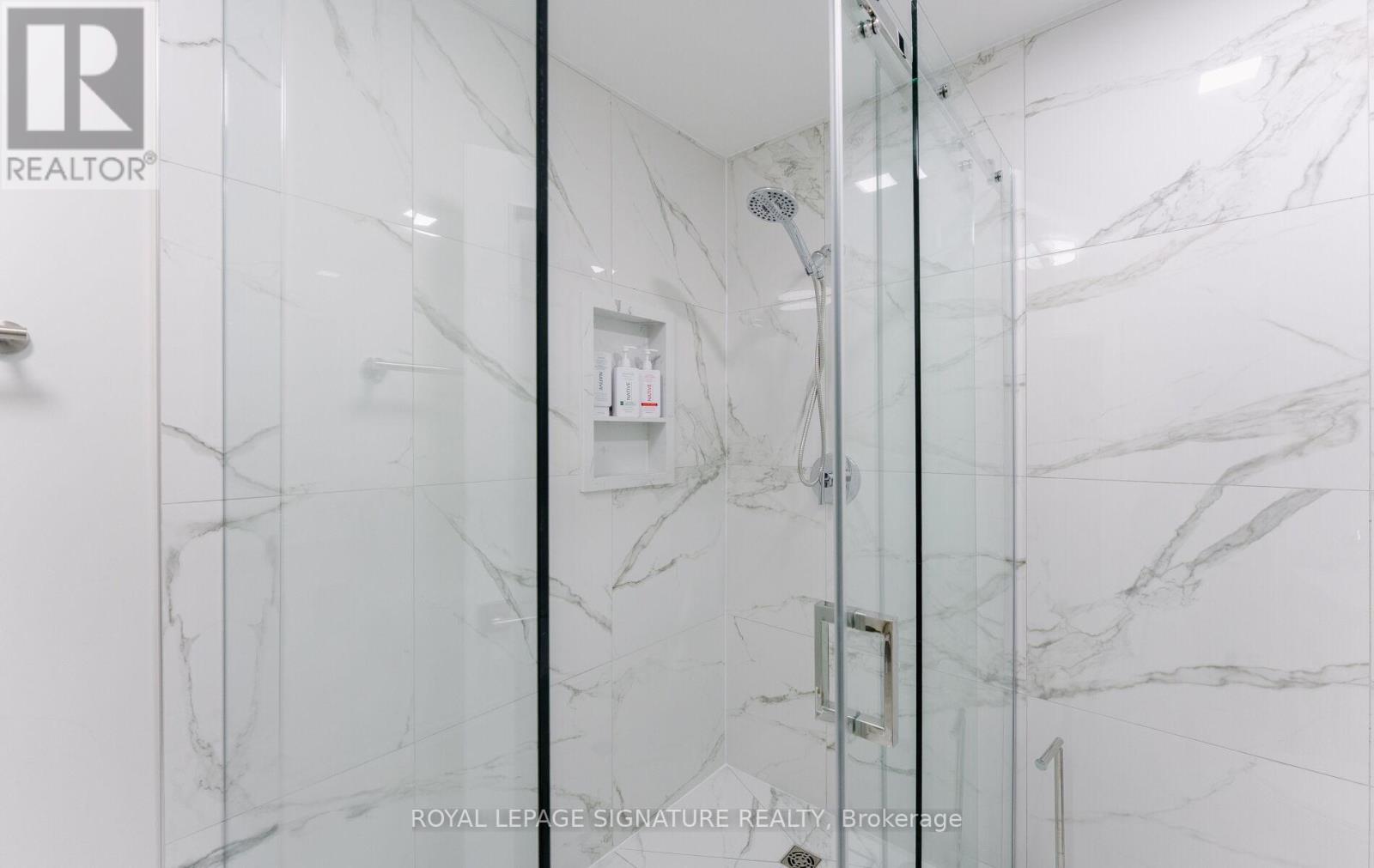 #rear - 713 The Queensway, Toronto, Ontario  M8Y 1L2 - Photo 17 - W12660658