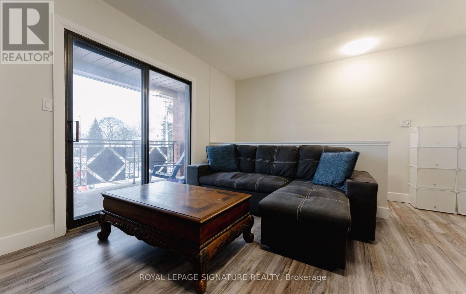 #rear - 713 The Queensway, Toronto, Ontario  M8Y 1L2 - Photo 8 - W12660658