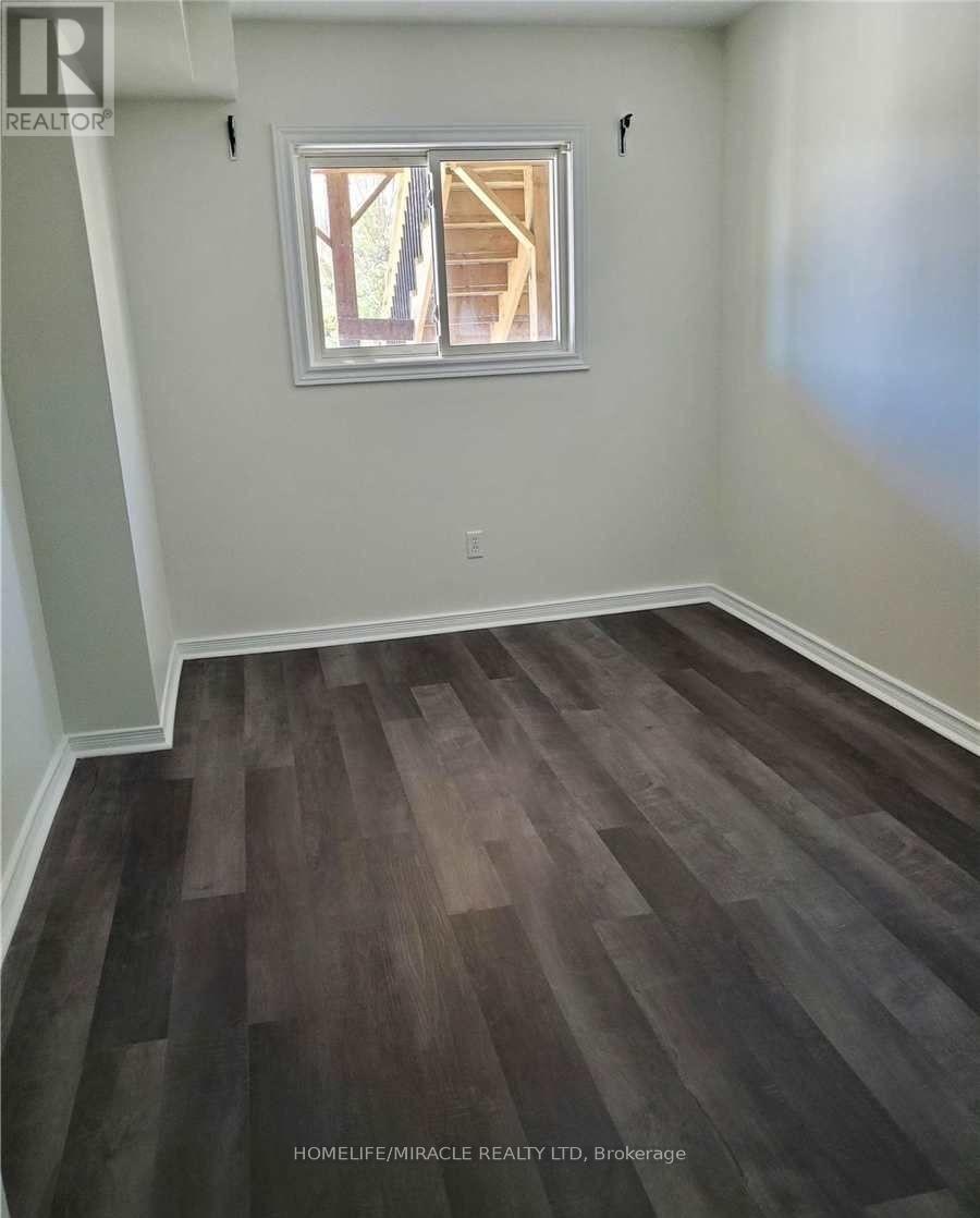 Lower - 42 Rotherglen Court, Brampton, Ontario  L6X 2S1 - Photo 4 - W12660704