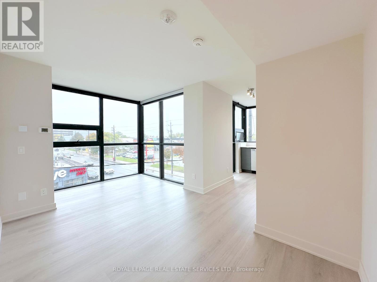 308 - 3385 Dundas Street W, Toronto, Ontario  M6S 2S2 - Photo 2 - W12660714