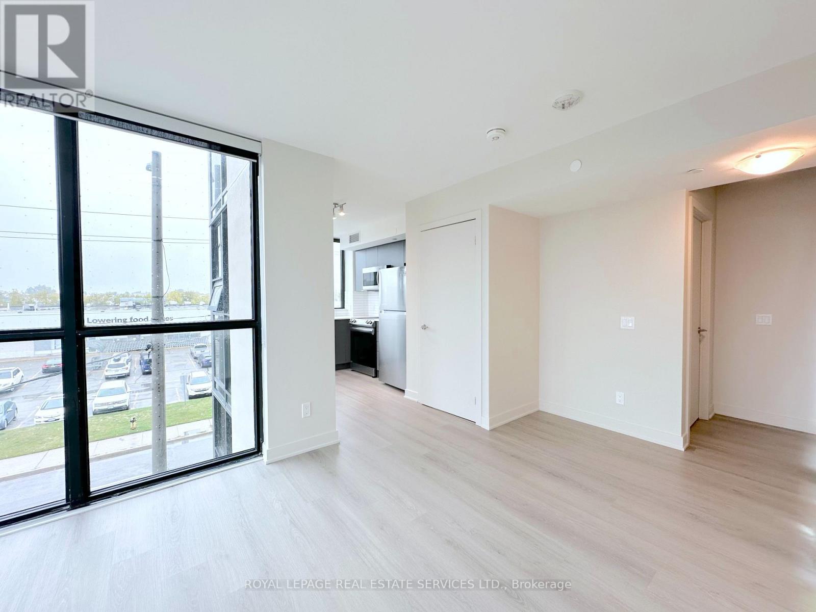 308 - 3385 Dundas Street W, Toronto, Ontario  M6S 2S2 - Photo 3 - W12660714