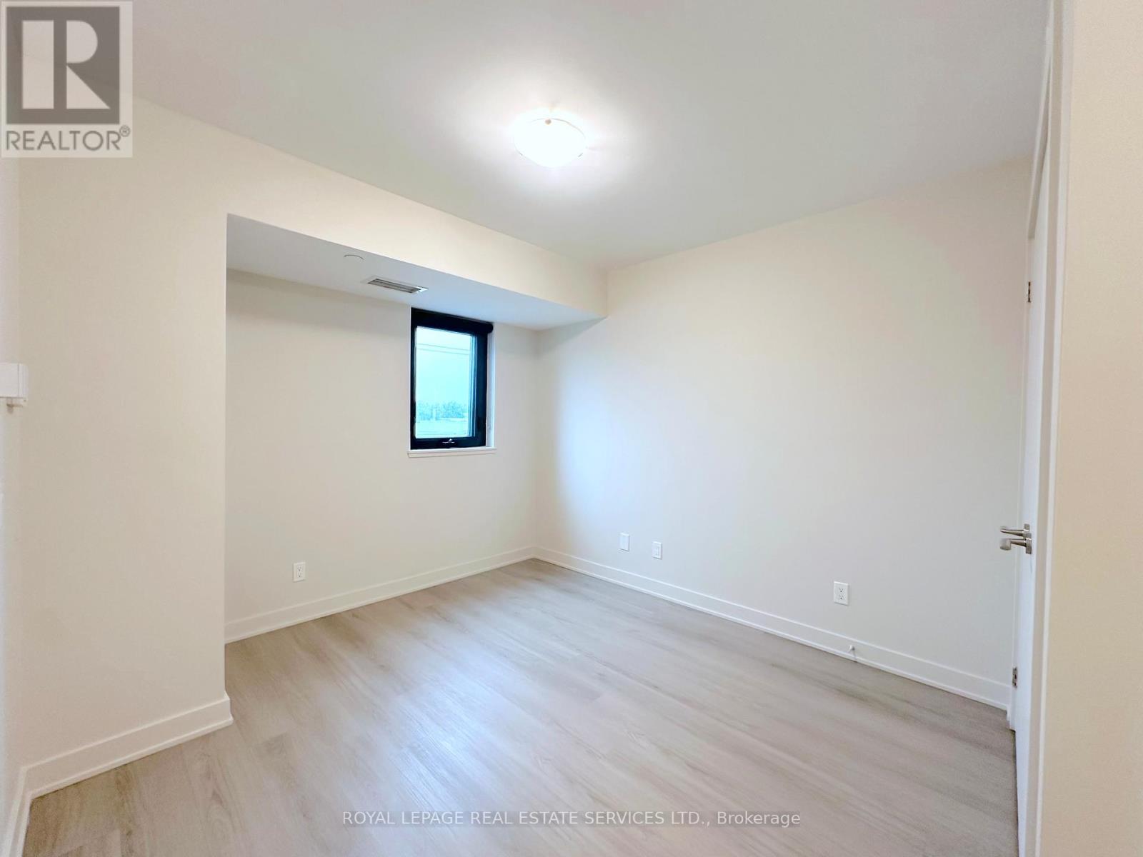 308 - 3385 Dundas Street W, Toronto, Ontario  M6S 2S2 - Photo 8 - W12660714