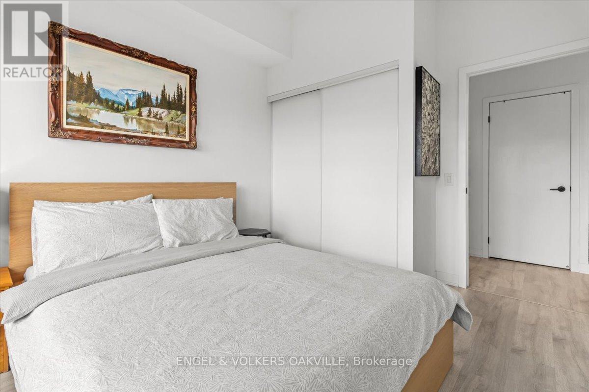 327 - 220 Missinnihe Way, Mississauga (Port Credit), Ontario  L5H 0A9 - Photo 10 - W12660722