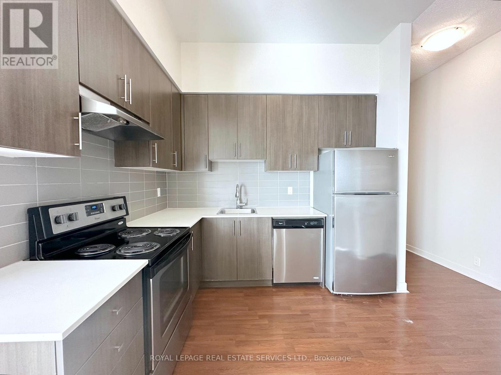 404 - 188 Clark Boulevard, Brampton, Ontario  L6T 0J2 - Photo 2 - W12660748