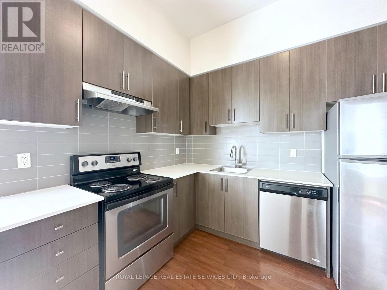 404 - 188 Clark Boulevard, Brampton, Ontario  L6T 0J2 - Photo 4 - W12660748