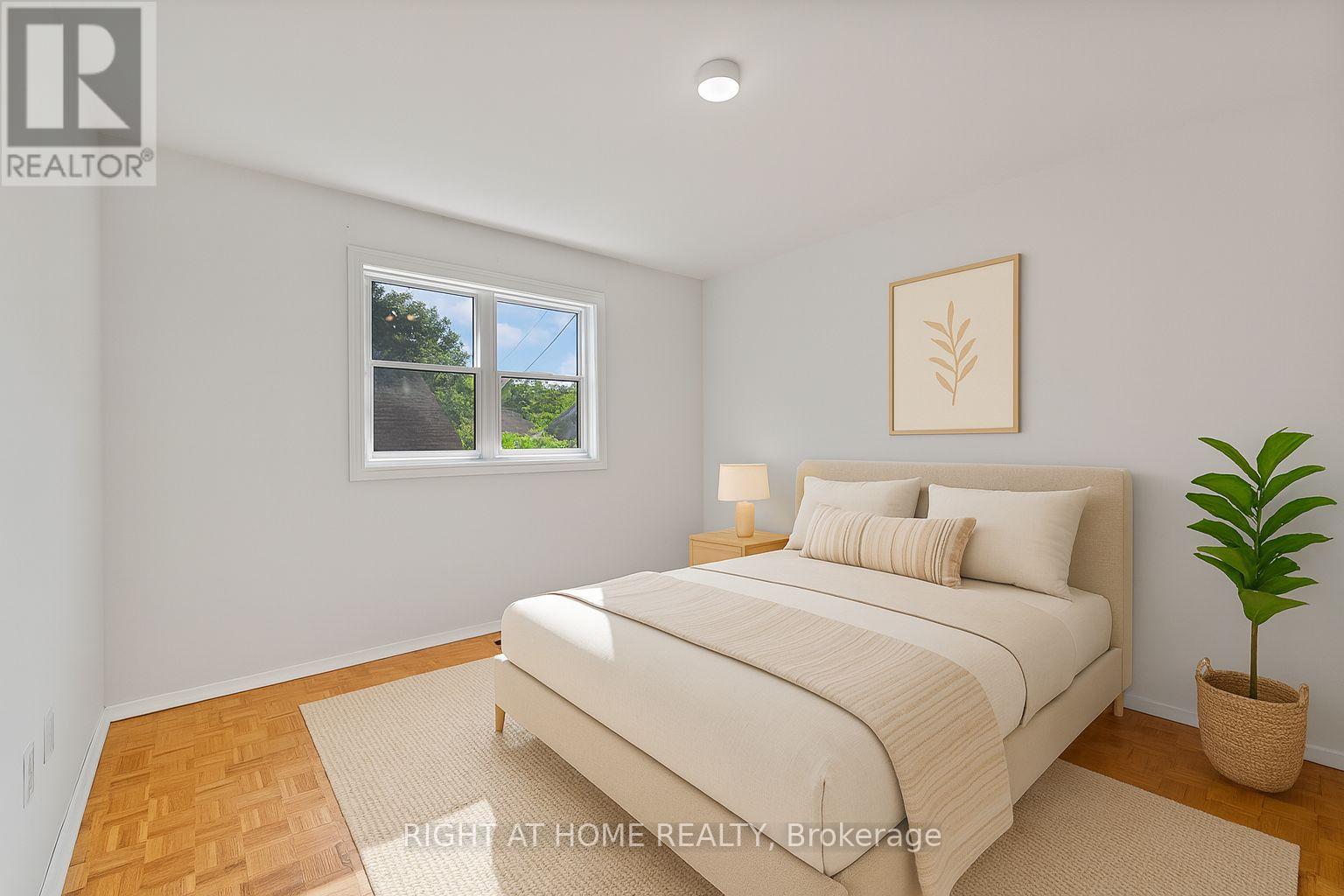 160 Varsity Road, Toronto, Ontario  M6S 4P3 - Photo 19 - W12660752