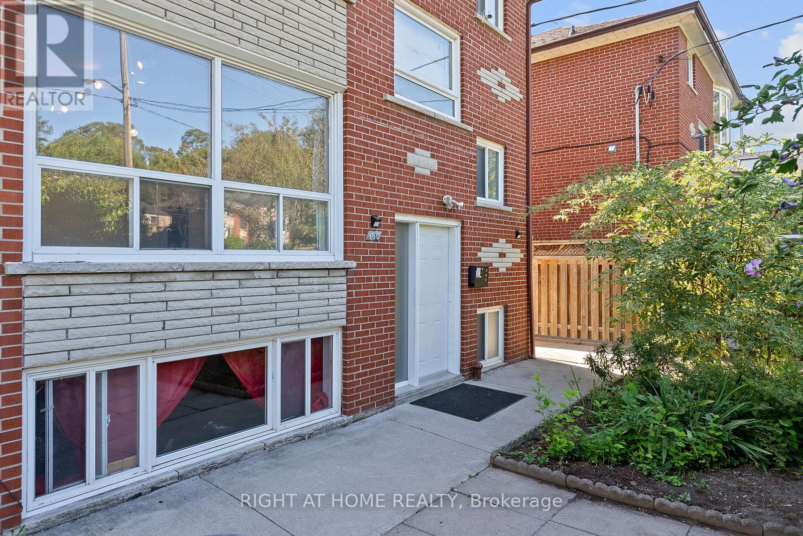 160 Varsity Road, Toronto, Ontario  M6S 4P3 - Photo 3 - W12660752