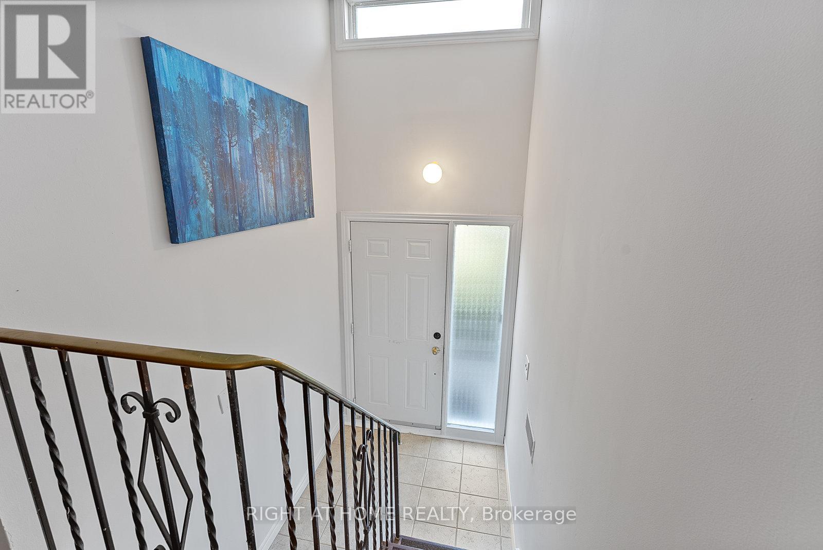 160 Varsity Road, Toronto, Ontario  M6S 4P3 - Photo 5 - W12660752