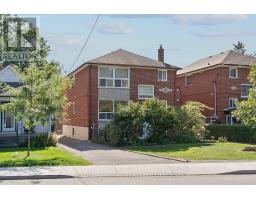 160 VARSITY ROAD, Toronto, Ontario