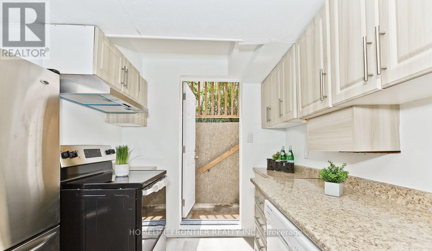 Basement - 759 Bloor Street N, Mississauga, Ontario  L3Y 2M7 - Photo 2 - W12660800