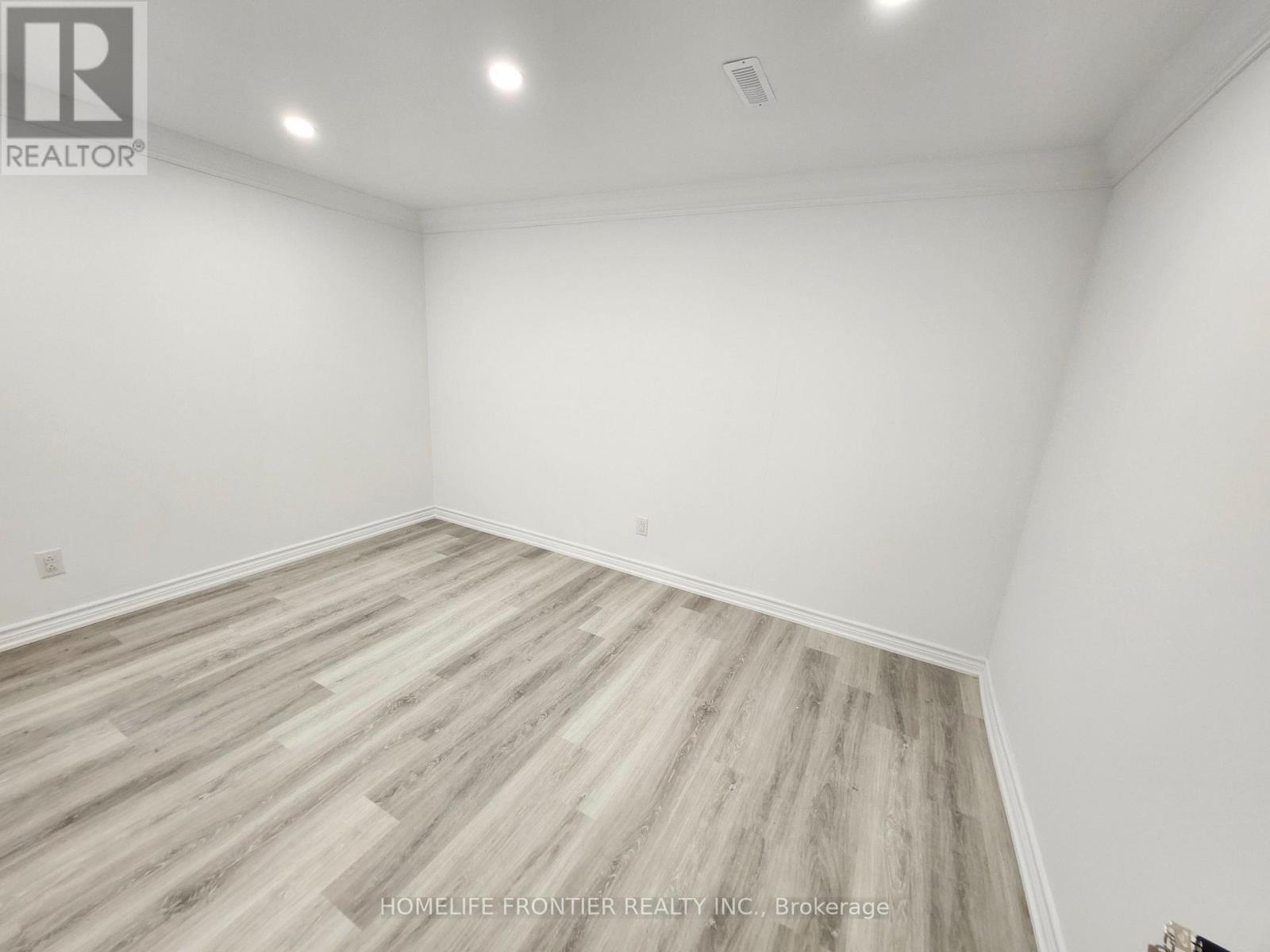 Basement - 759 Bloor Street N, Mississauga, Ontario  L3Y 2M7 - Photo 5 - W12660800