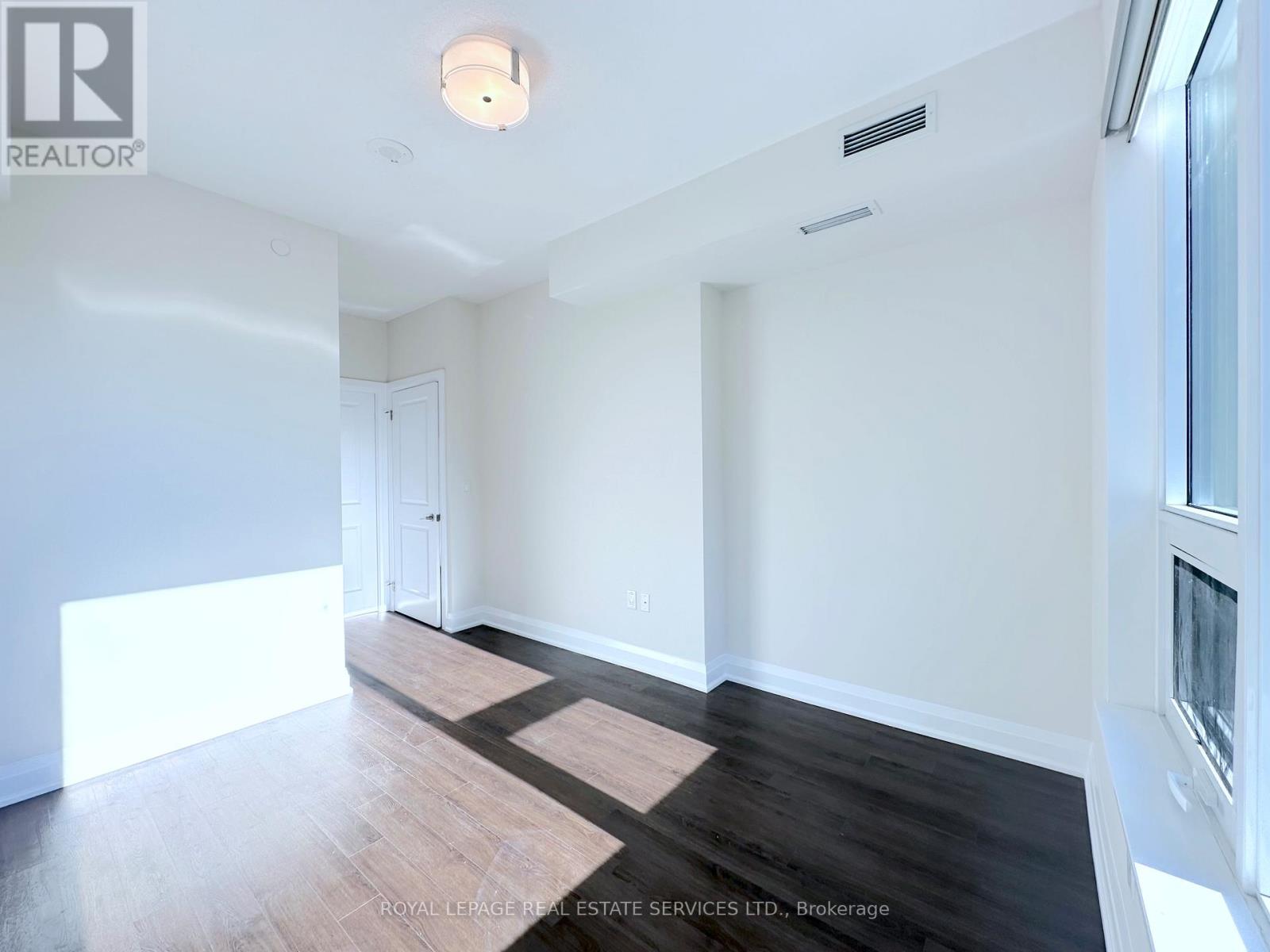 328 - 2333 Taunton Road, Oakville, Ontario  L6H 0N5 - Photo 10 - W12660822