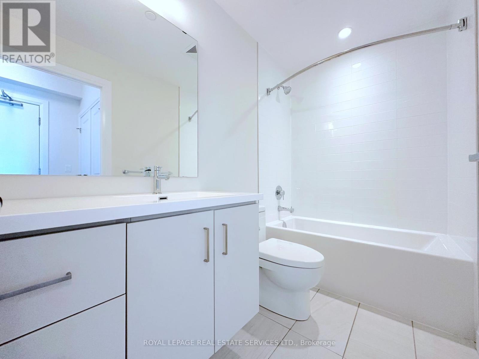 328 - 2333 Taunton Road, Oakville, Ontario  L6H 0N5 - Photo 11 - W12660822