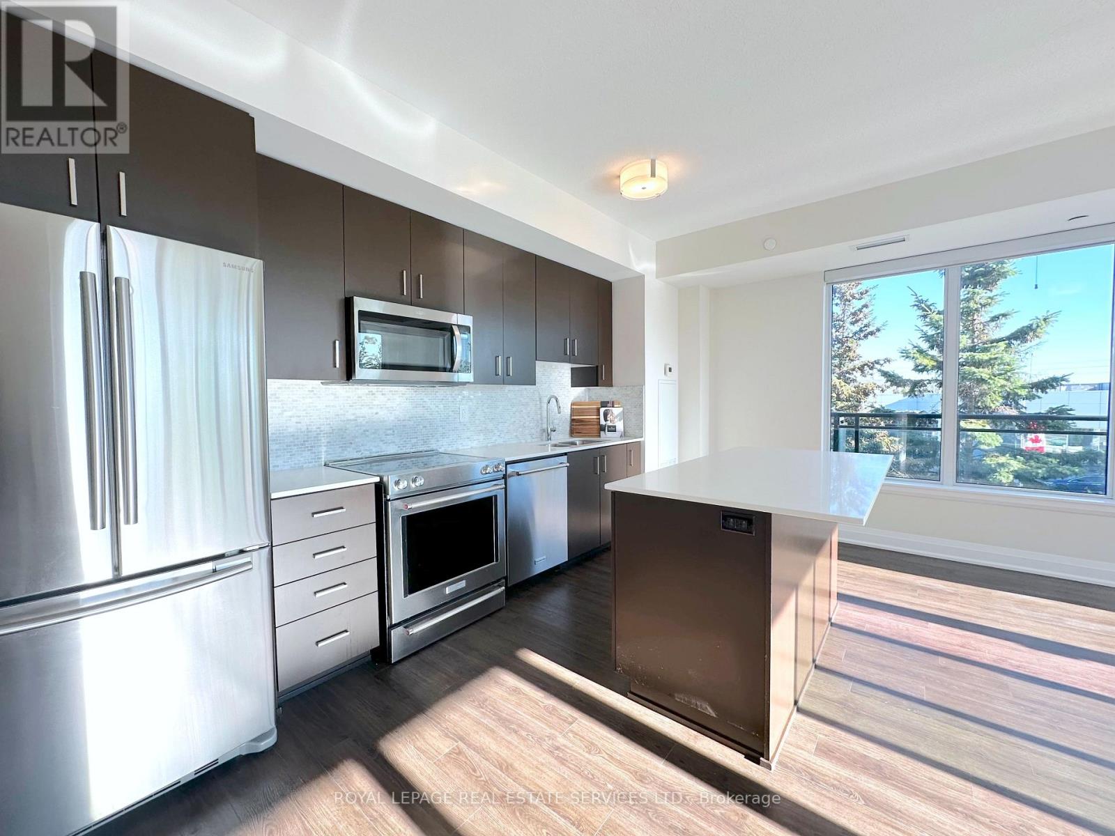 328 - 2333 Taunton Road, Oakville, Ontario  L6H 0N5 - Photo 3 - W12660822