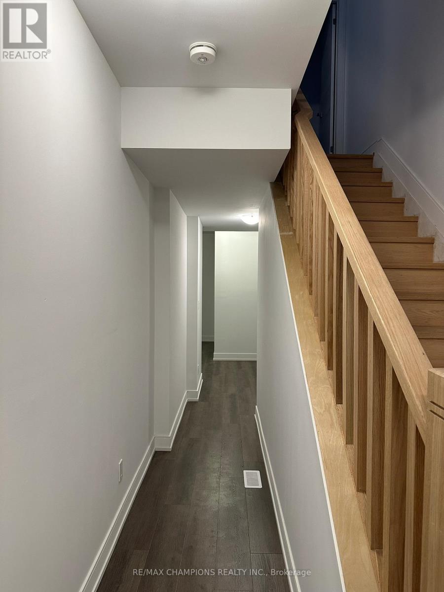 38 Desiree Place, Caledon, Ontario  L7E 4L2 - Photo 5 - W12660848