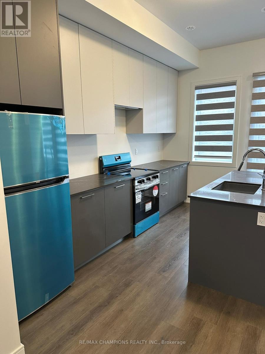 38 Desiree Place, Caledon, Ontario  L7E 4L2 - Photo 9 - W12660848