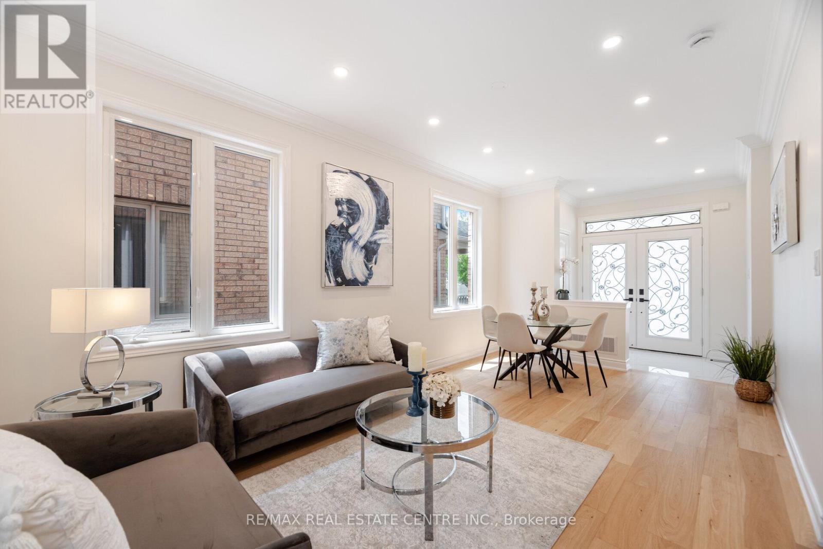 200 Weston Drive, Milton, Ontario  L9T 0V1 - Photo 10 - W12660850