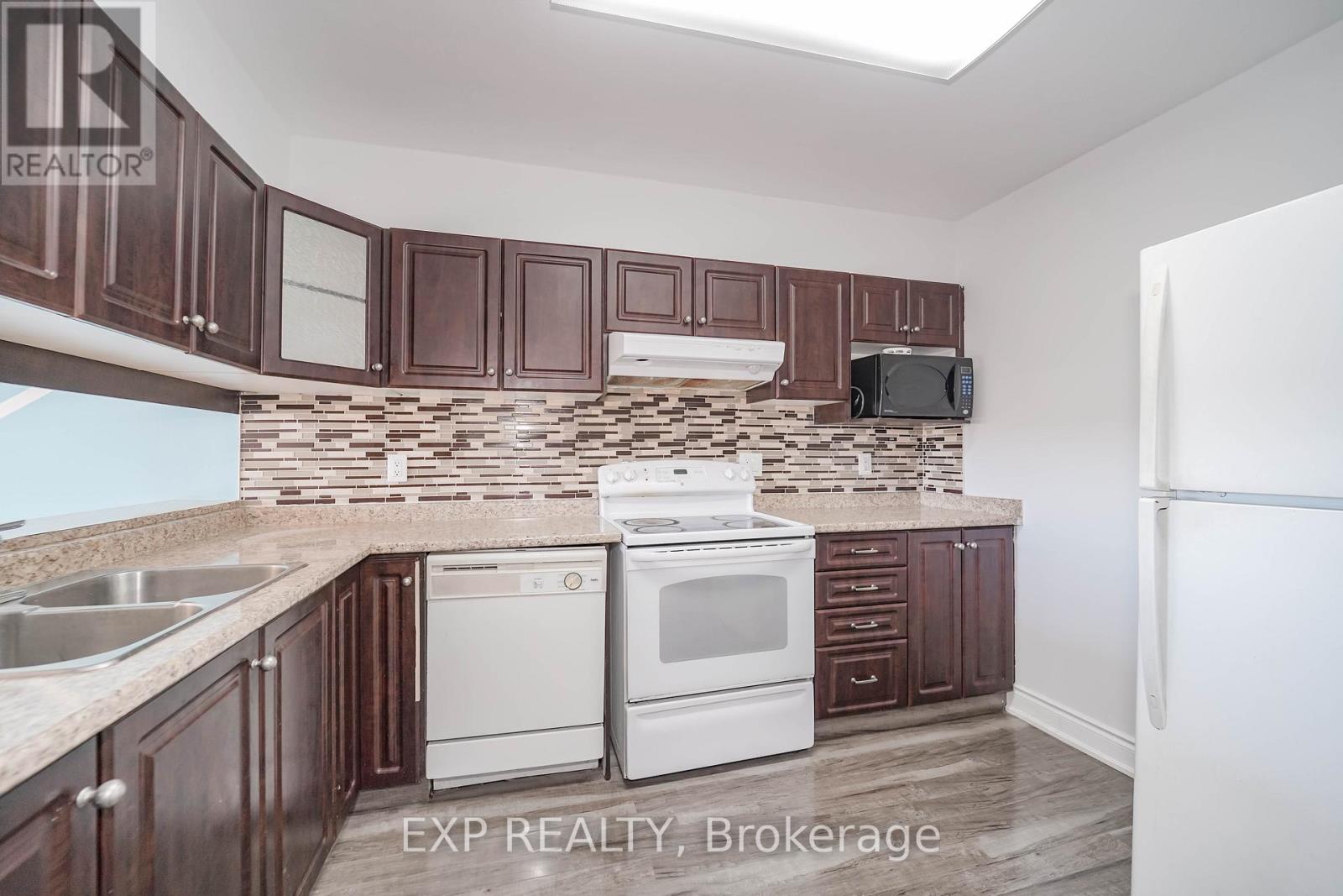 901 - 236 Albion Road, Toronto, Ontario  M9W 6A6 - Photo 9 - W12660868