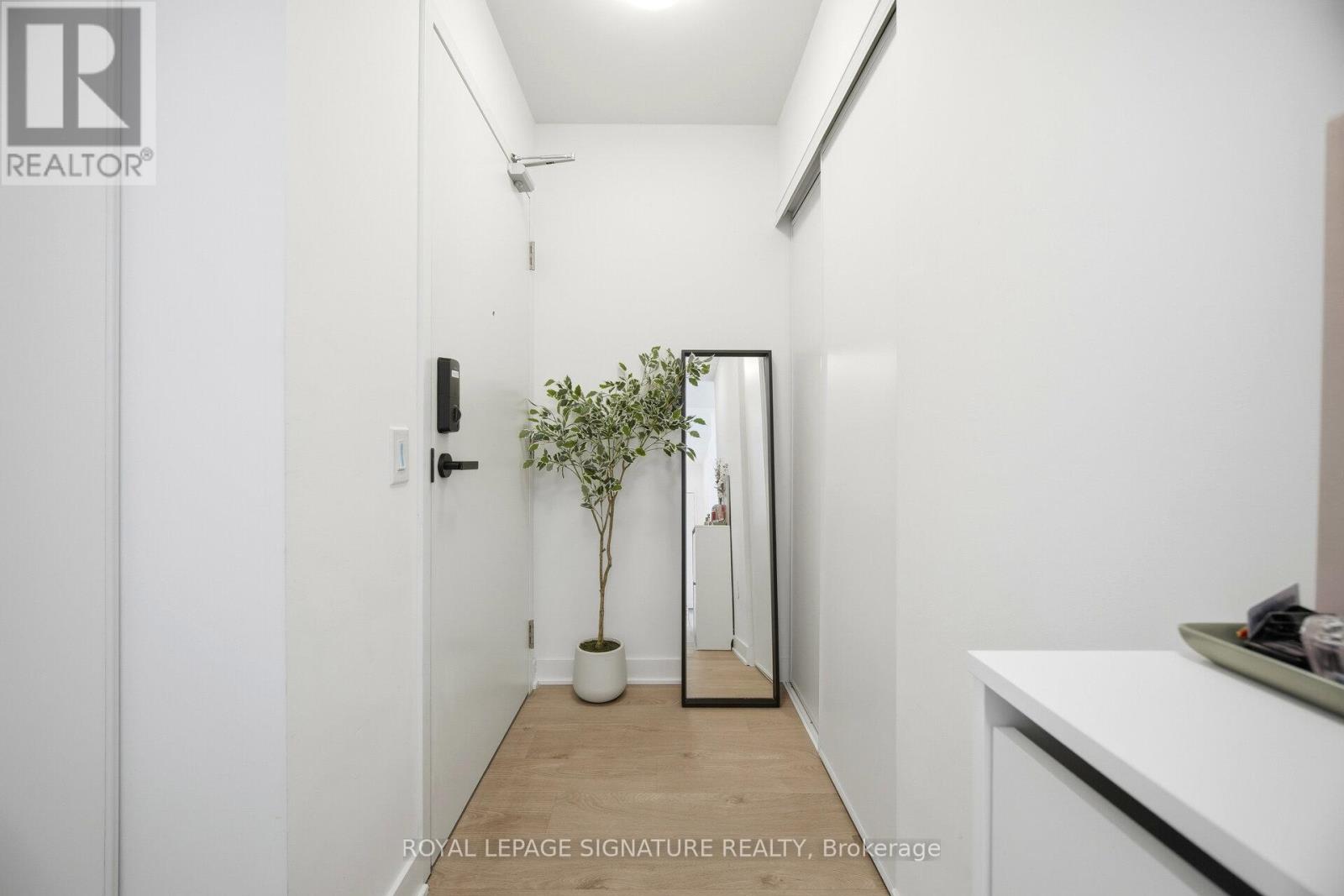 3006 - 3900 Confederation Parkway, Mississauga, Ontario  L5B 0M3 - Photo 5 - W12660900