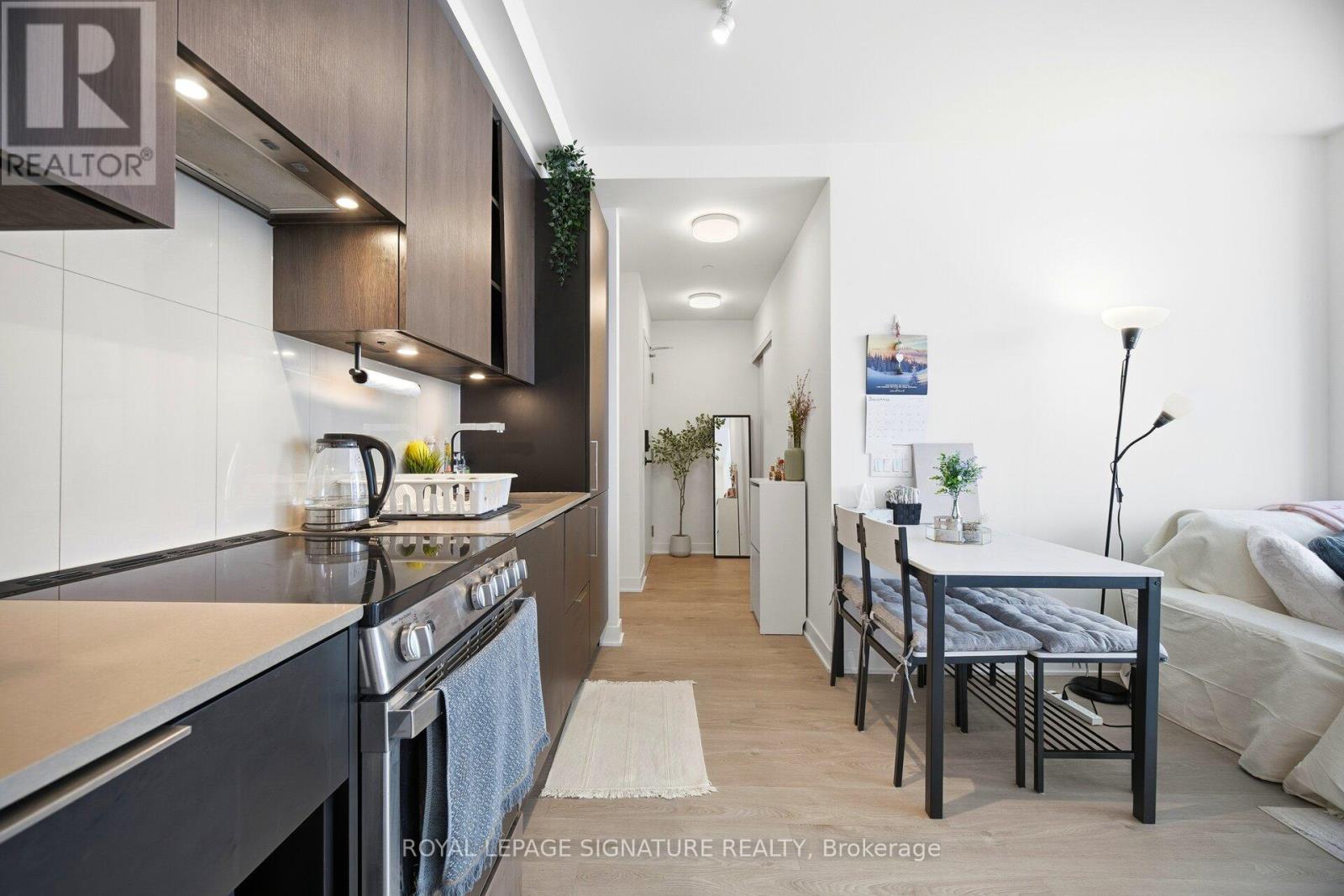 3006 - 3900 Confederation Parkway, Mississauga, Ontario  L5B 0M3 - Photo 8 - W12660900