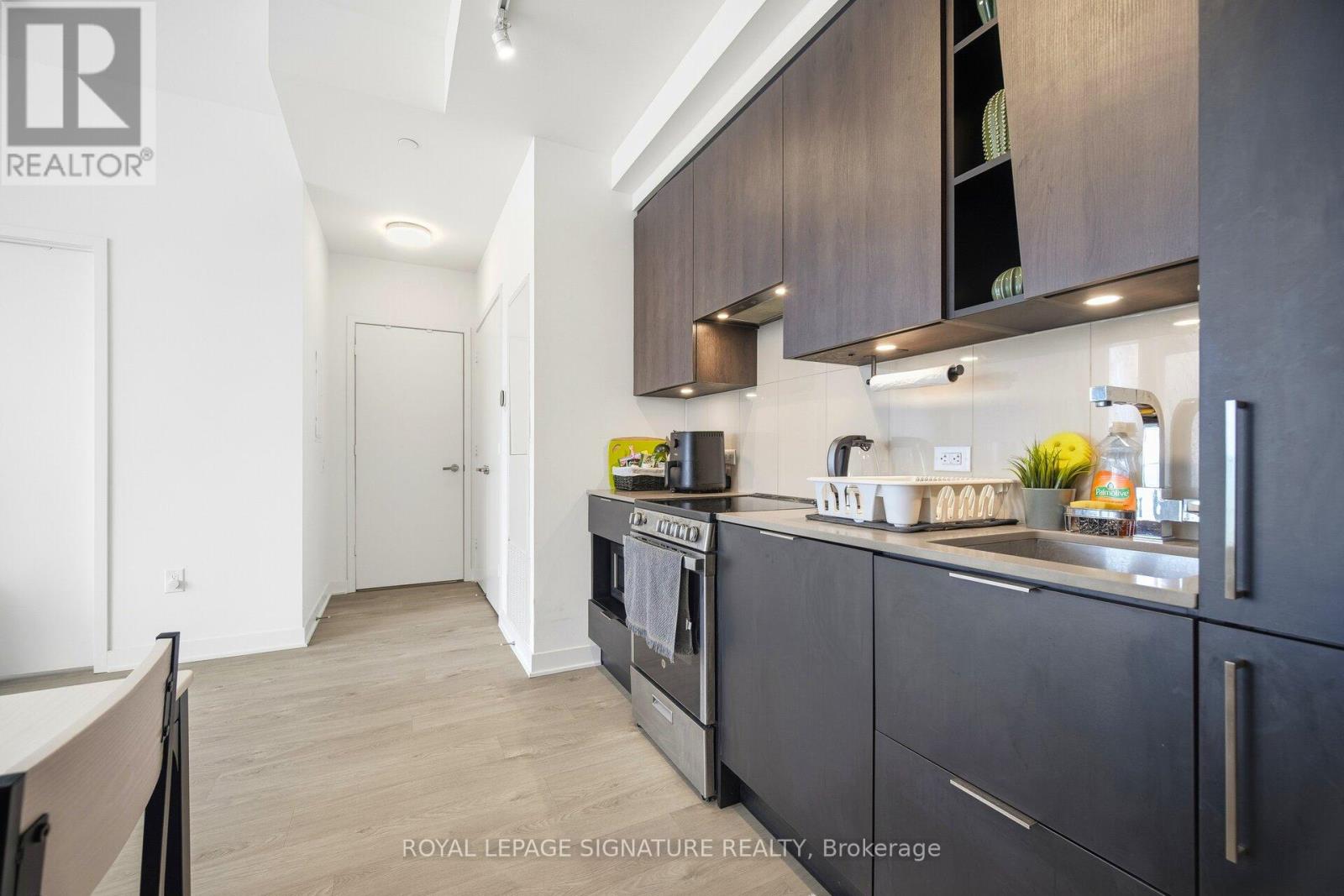 3006 - 3900 Confederation Parkway, Mississauga, Ontario  L5B 0M3 - Photo 9 - W12660900