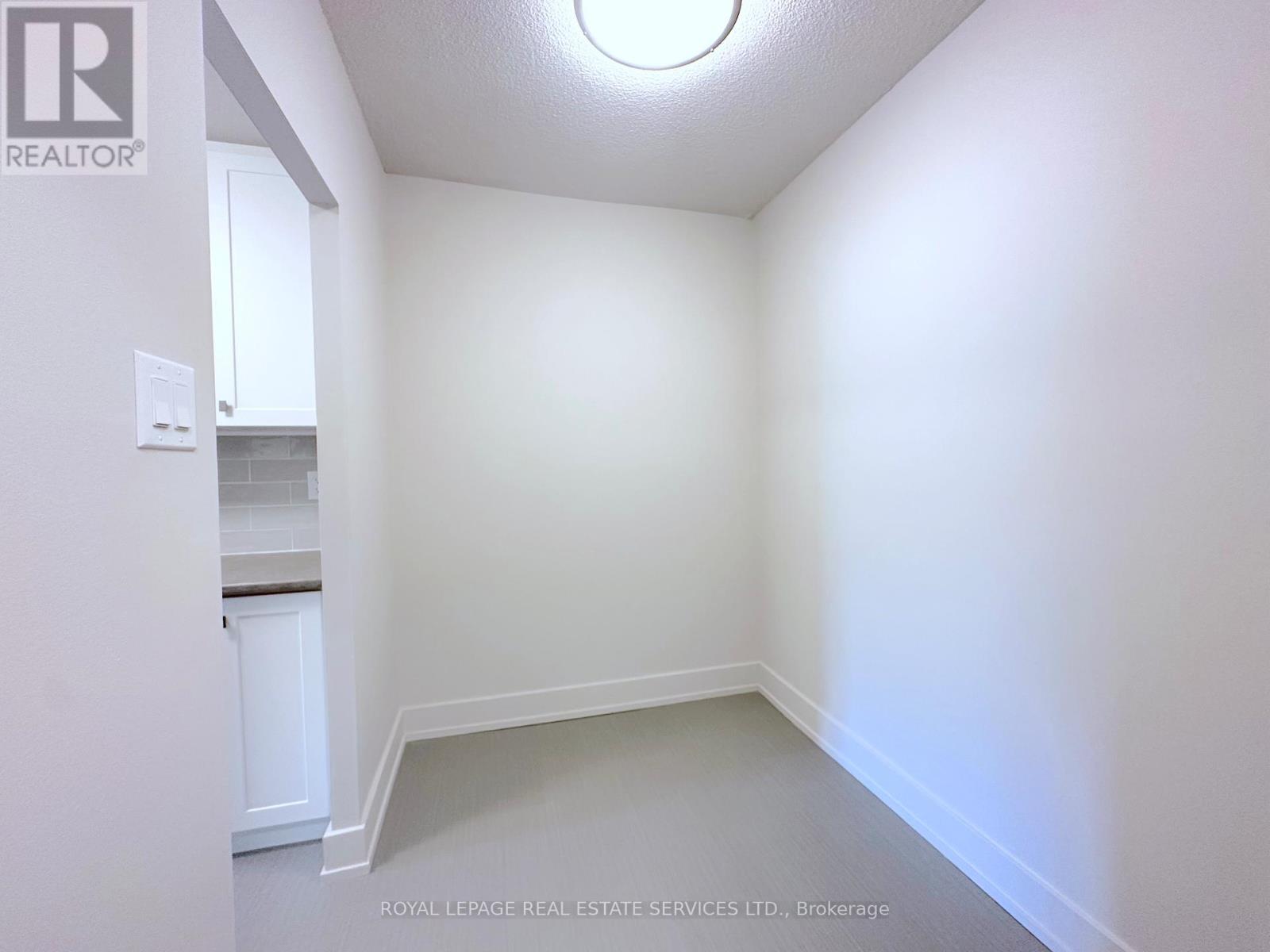 103 - 190 Clark Boulevard, Brampton, Ontario  L6T 4A8 - Photo 6 - W12660926