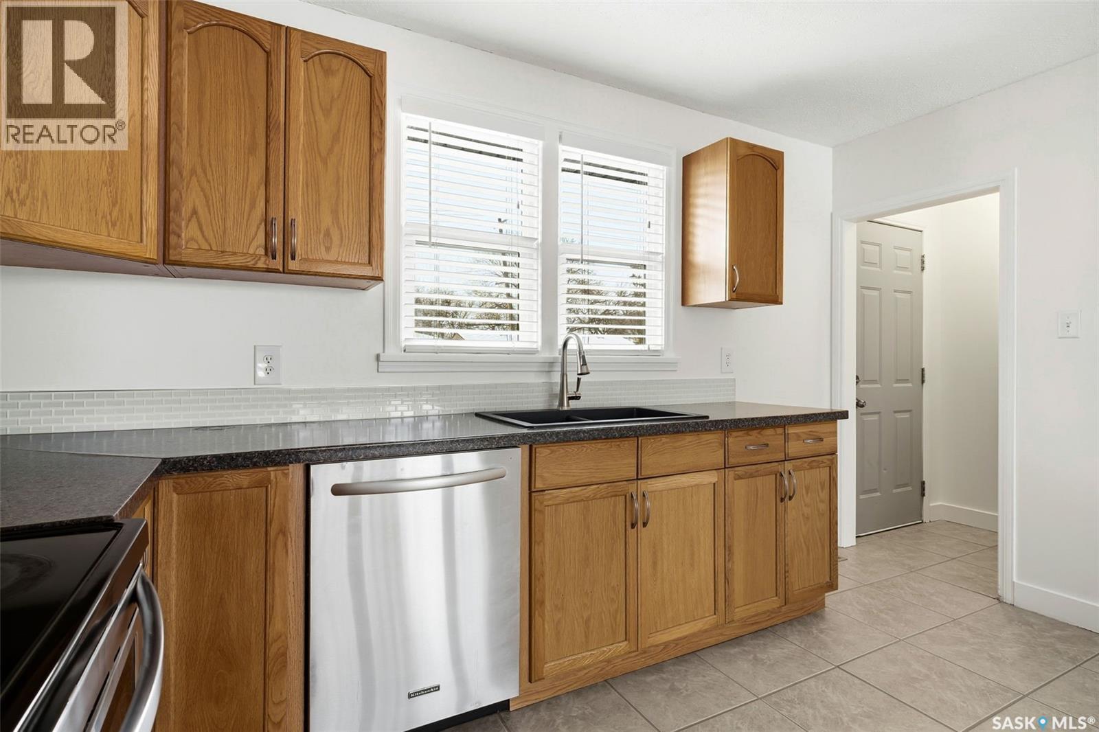 658 Princess Street, Regina, Saskatchewan  S4T 3X5 - Photo 8 - SK026187