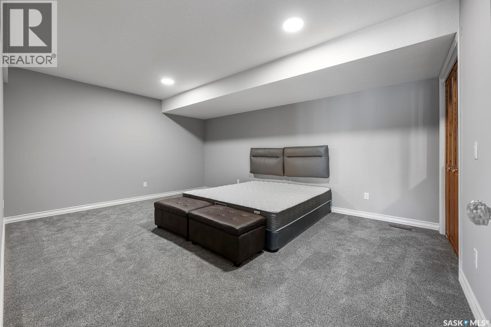 5054 Wascana Vista Court, Regina, Saskatchewan  S4V 2S2 - Photo 48 - SK026177