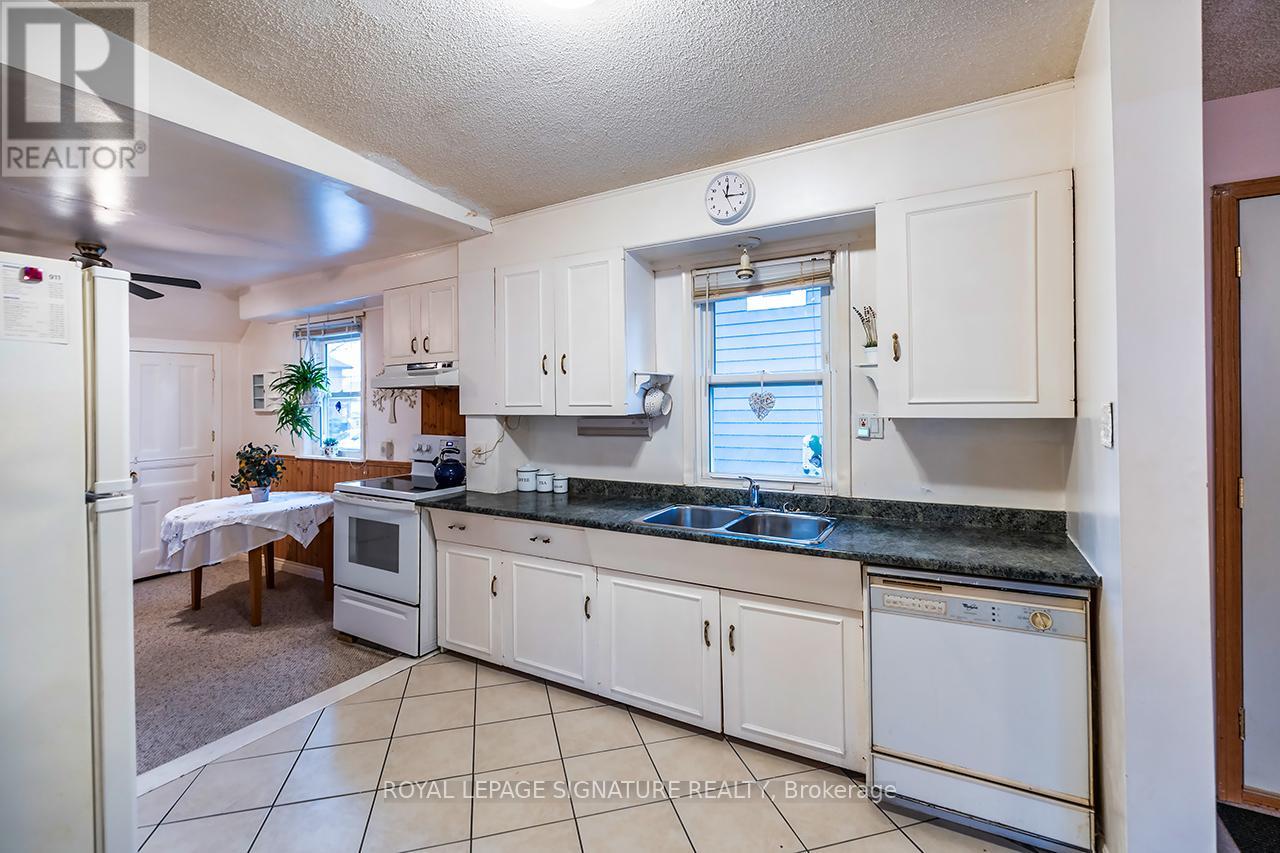 9 South Charles Street, Quinte West, Ontario  K8V 2R8 - Photo 15 - X12660732