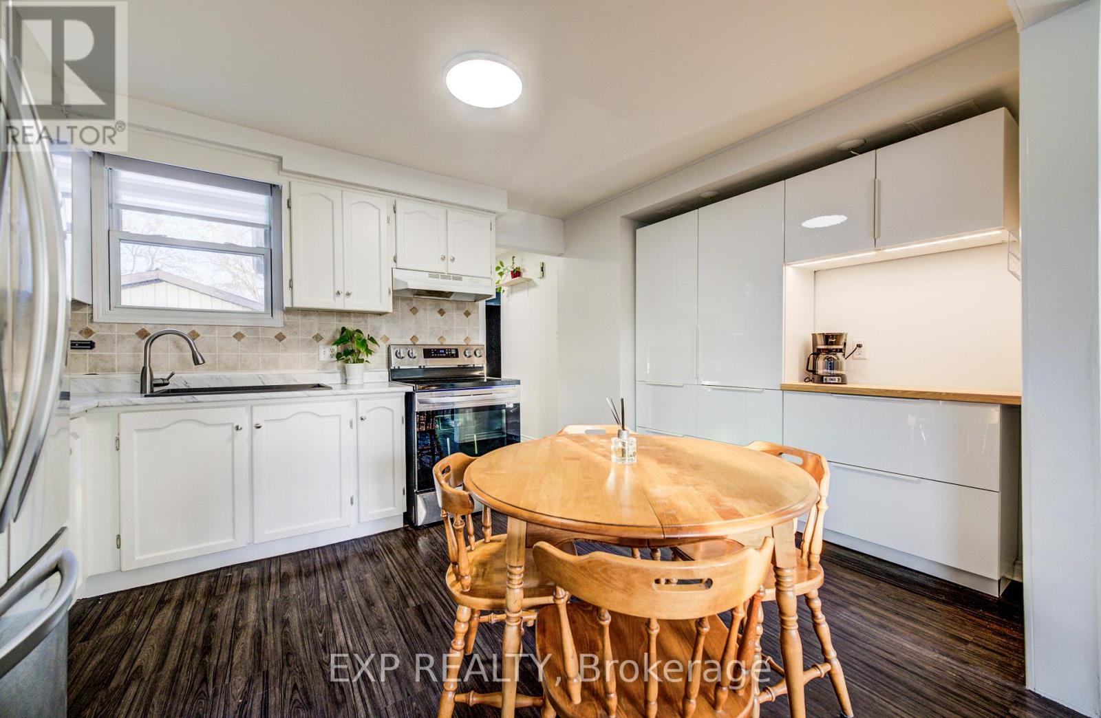 53 Norfolk Avenue, Cambridge, Ontario  N1R 3T7 - Photo 11 - X12660804