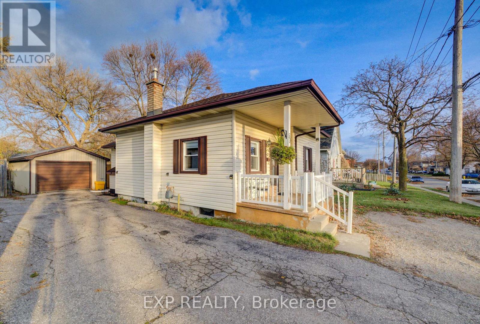 53 Norfolk Avenue, Cambridge, Ontario  N1R 3T7 - Photo 4 - X12660804