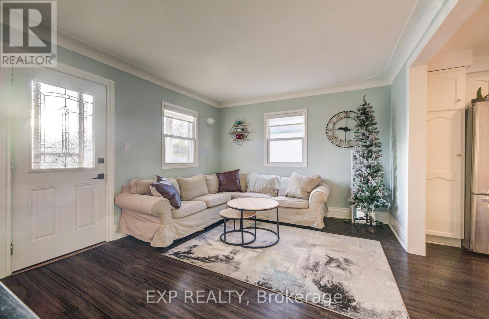 53 Norfolk Avenue, Cambridge, Ontario  N1R 3T7 - Photo 9 - X12660804