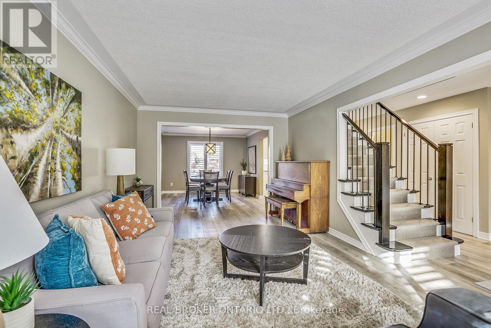 23 Chestnut Hill, London South, Ontario  N6K 4J5 - Photo 7 - X12660854