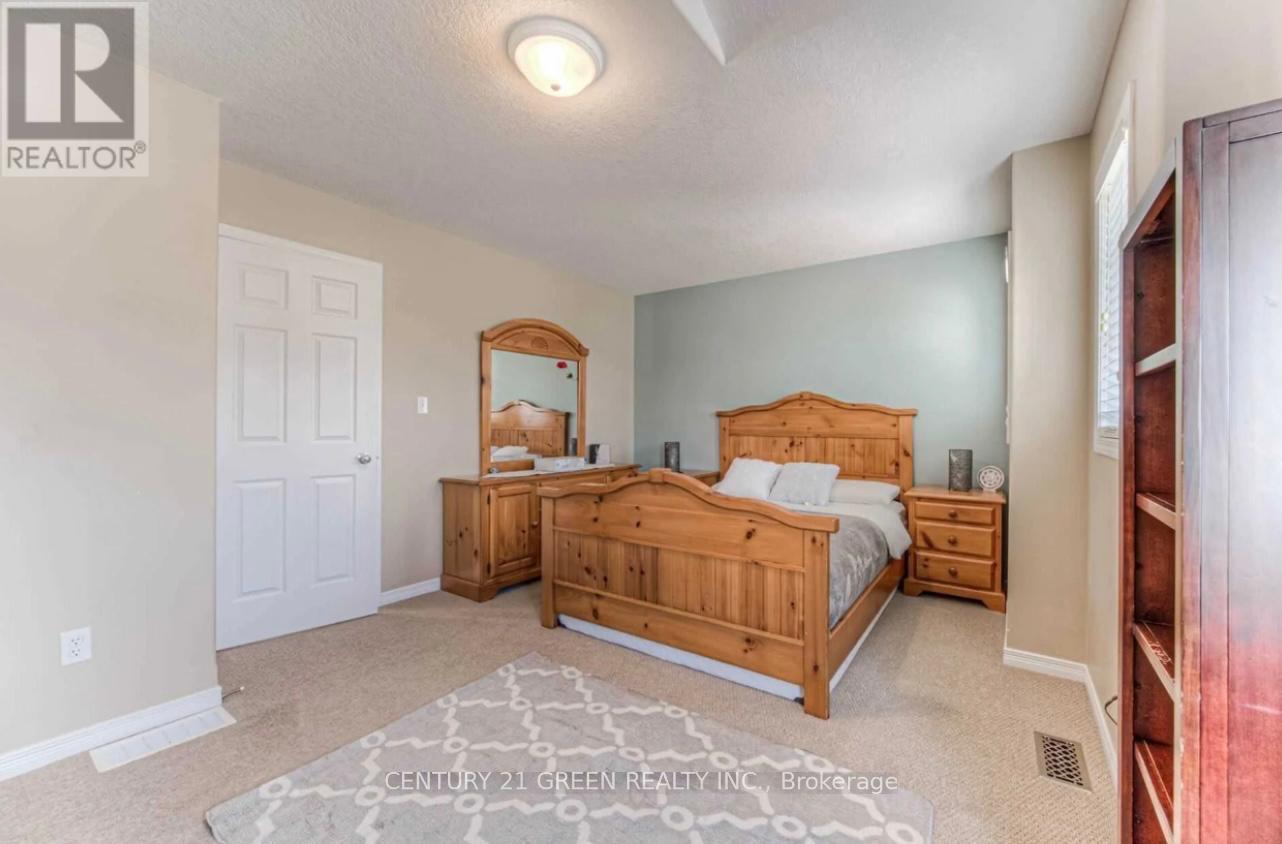 Main & 2nd - 1231 Countrystone Drive, Kitchener, Ontario  N2N 3S4 - Photo 15 - X12660884