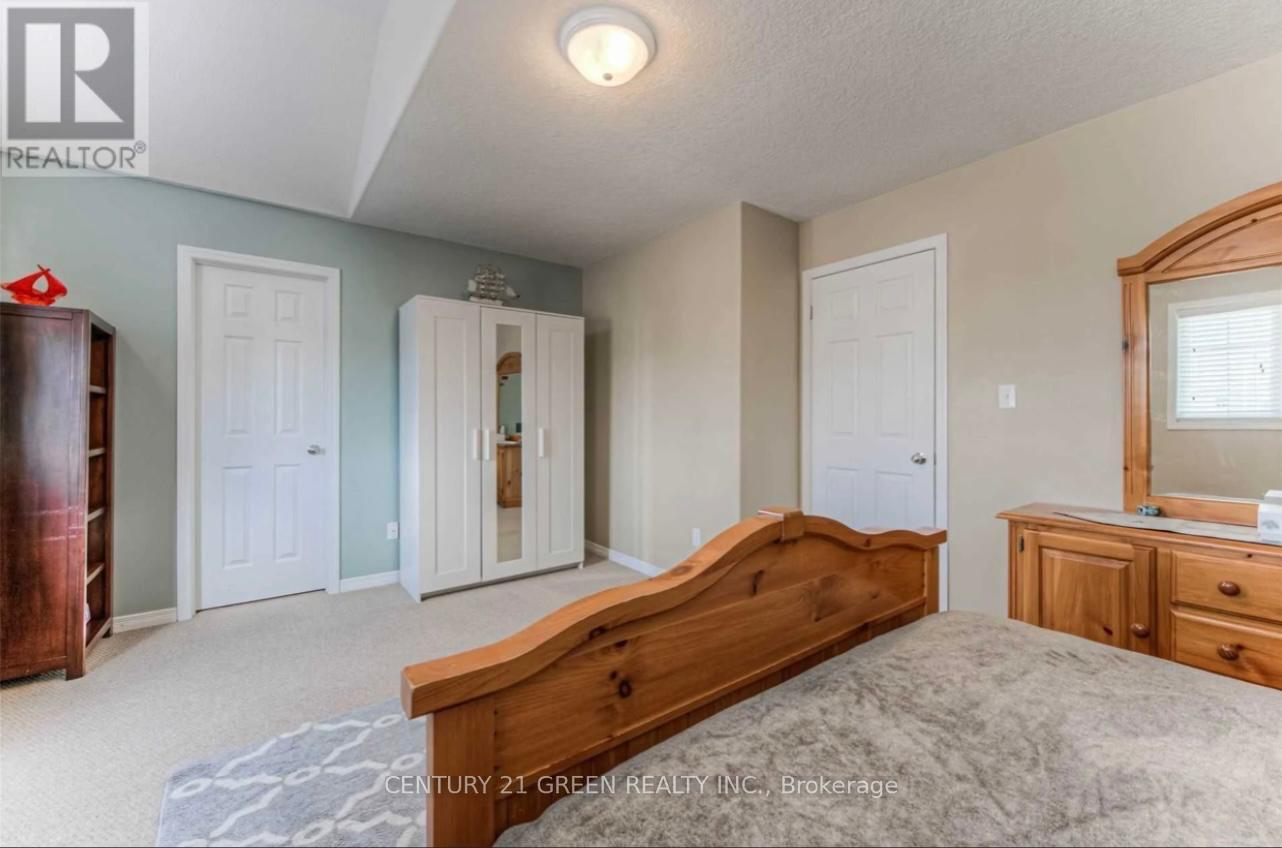 Main & 2nd - 1231 Countrystone Drive, Kitchener, Ontario  N2N 3S4 - Photo 23 - X12660884