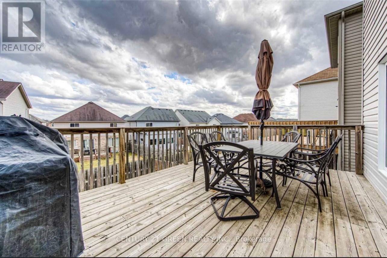 Main & 2nd - 1231 Countrystone Drive, Kitchener, Ontario  N2N 3S4 - Photo 25 - X12660884