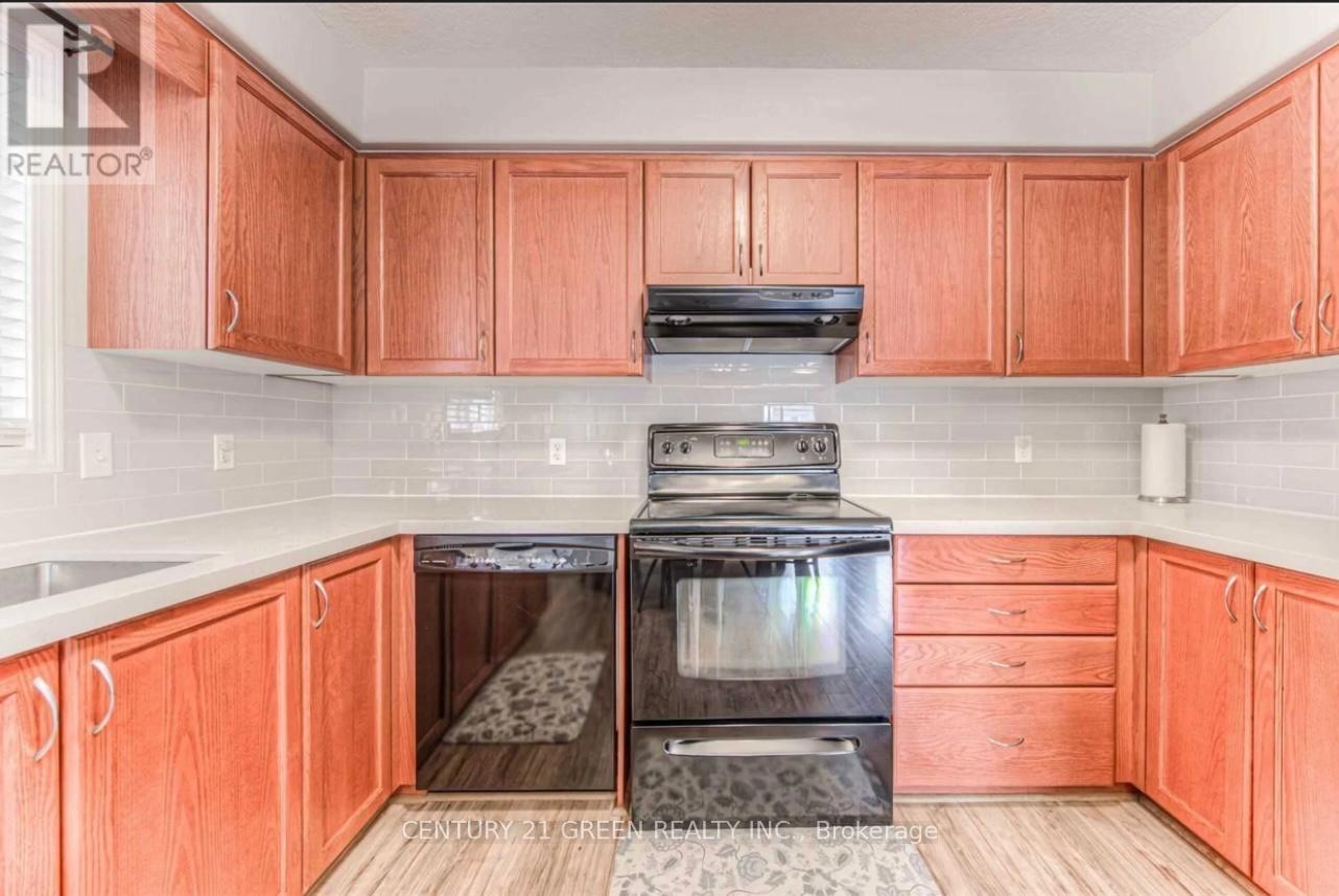 Main & 2nd - 1231 Countrystone Drive, Kitchener, Ontario  N2N 3S4 - Photo 7 - X12660884