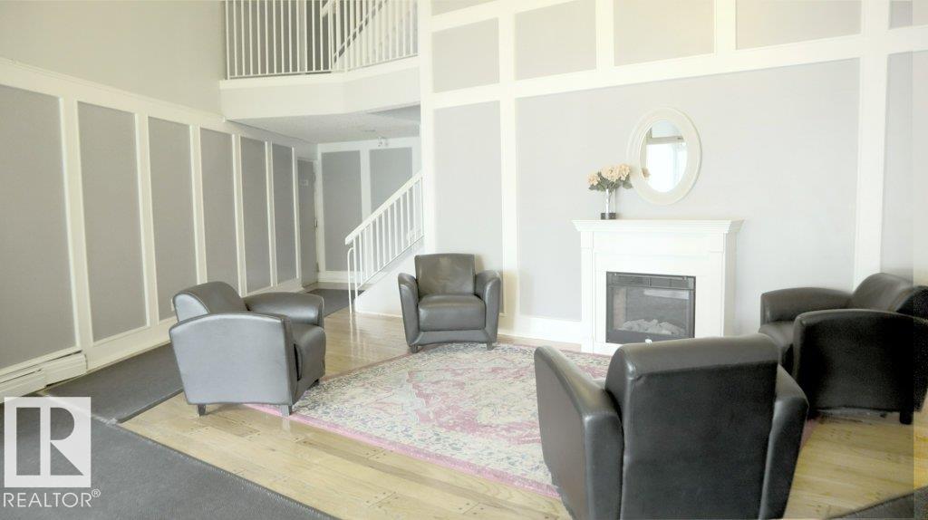 #111 5125 Riverbend Rd Nw, Edmonton, Alberta T6H 5K5 - Photo 2 - E4469019