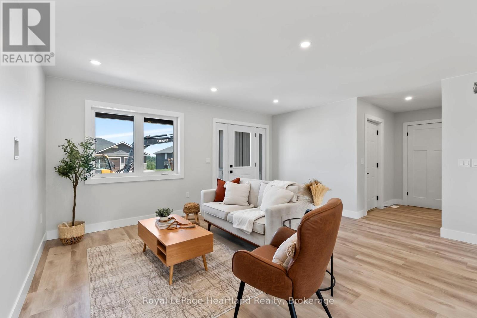 6 Noeckerville Hill Drive, South Bruce, Ontario  N0G 2J0 - Photo 6 - X12661052