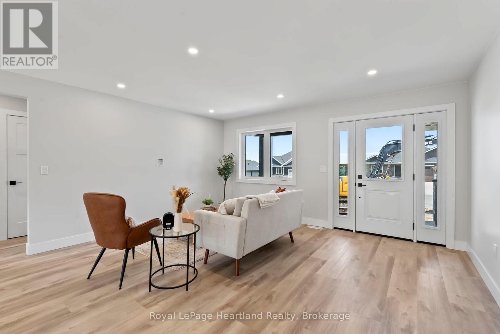 6 Noeckerville Hill Drive, South Bruce, Ontario  N0G 2J0 - Photo 8 - X12661052