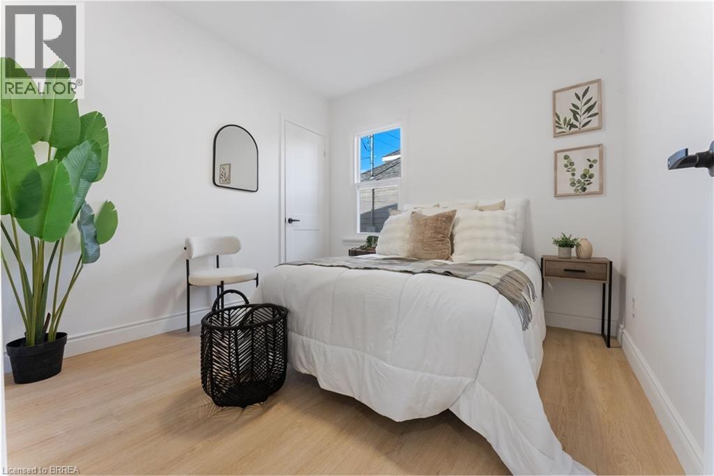 25 Dundee Street, Brantford, Ontario  N3R 4M2 - Photo 20 - 40791308