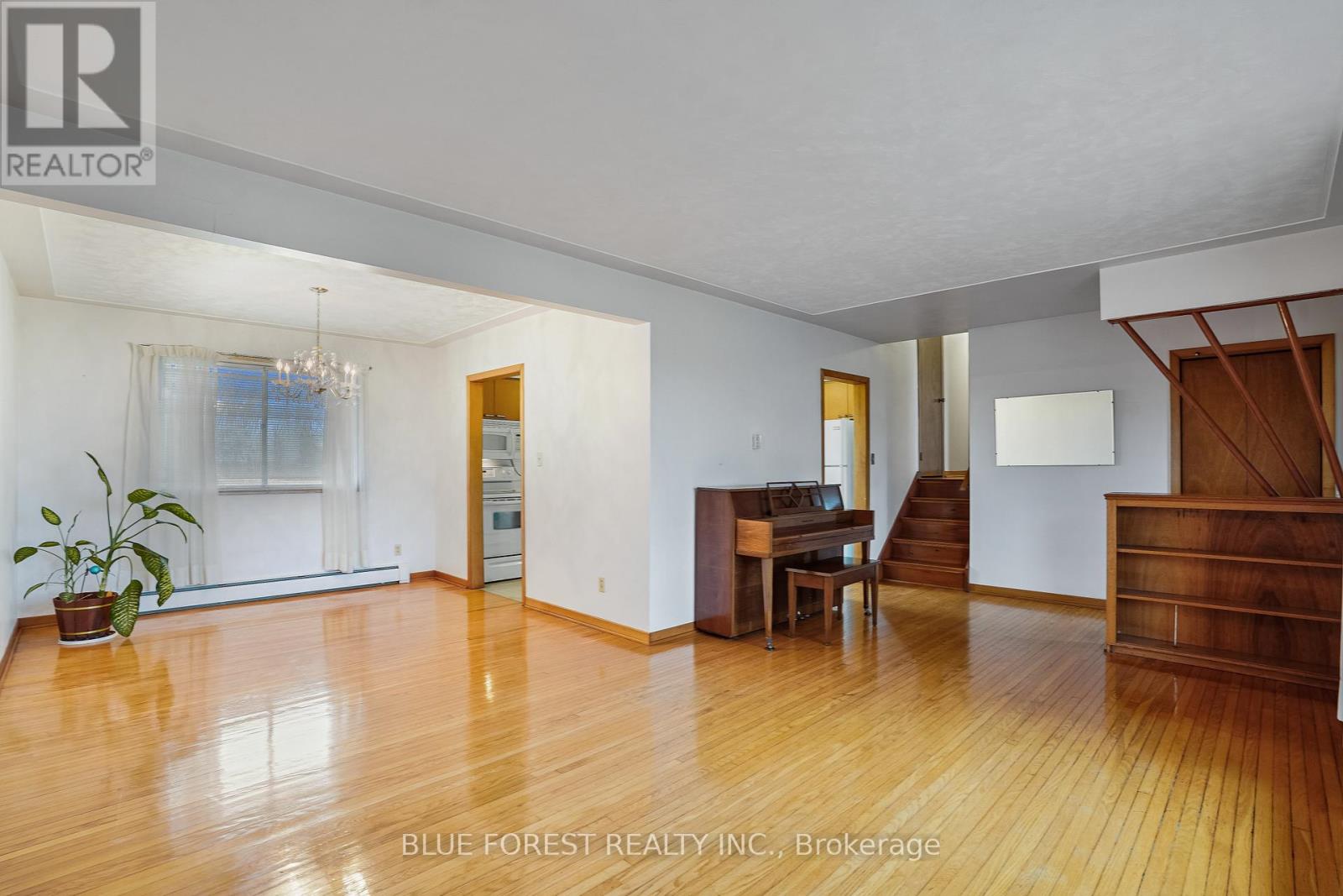 10915 Graham Road, West Elgin, Ontario  N0L 2P0 - Photo 10 - X12660936