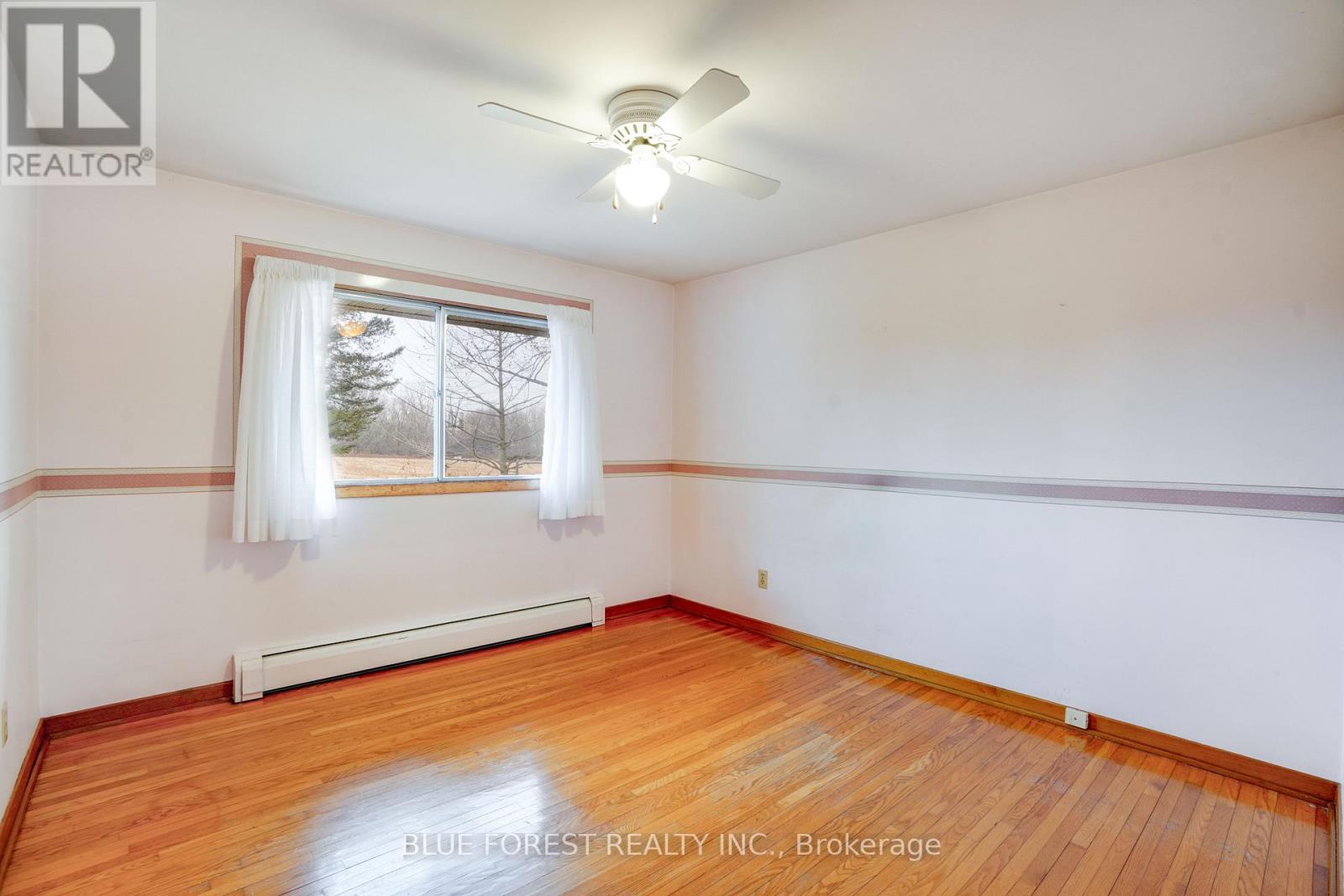 10915 Graham Road, West Elgin, Ontario  N0L 2P0 - Photo 25 - X12660936