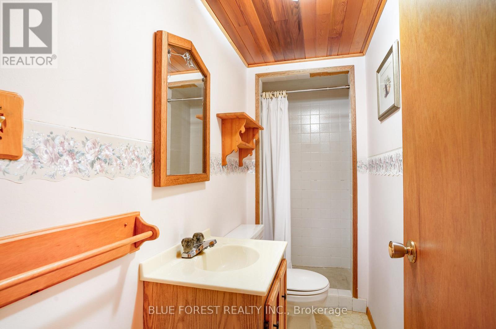 10915 Graham Road, West Elgin, Ontario  N0L 2P0 - Photo 33 - X12660936